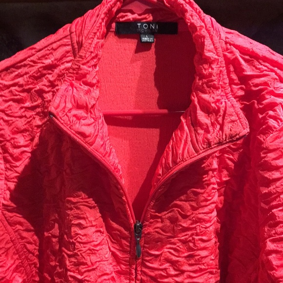 Toni Morgan Jackets & Blazers - Cute Crinkly Knit Jacket